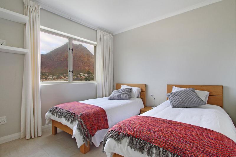 To Let 2 Bedroom Property for Rent in Muizenberg Western Cape